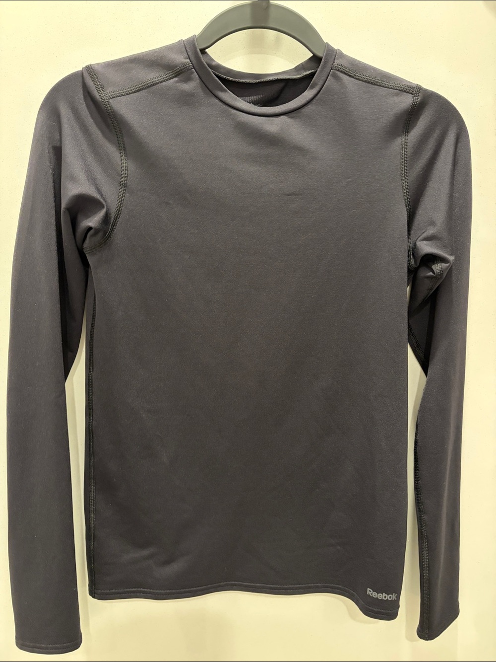 Reebok boys Long Sleeve Crew Shirt - Charcoal Gray